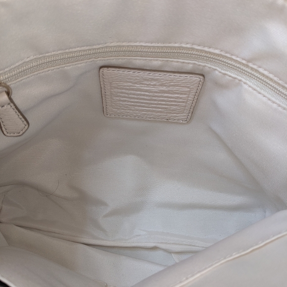 Coach | All White Pebbled Leather Carryall Tote Bags Classic & Timeless Bundle - Picture 4 of 9